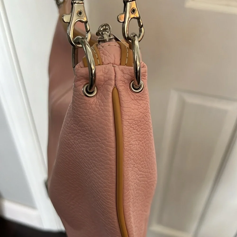 Max New York pink shoulder bag